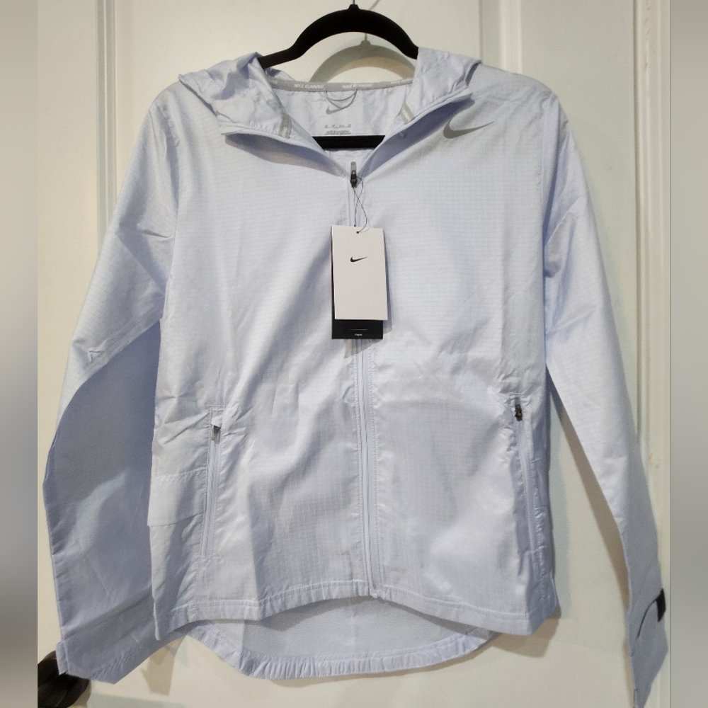 NWT Nike windbreaker jacket size XS